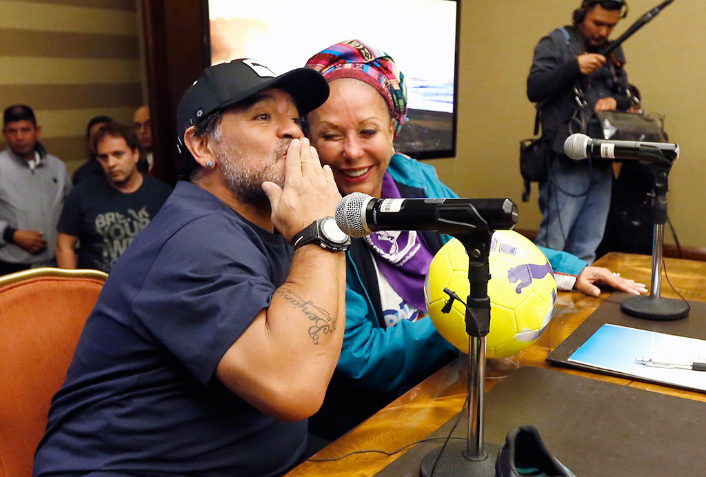 Maradona llega a Colombia