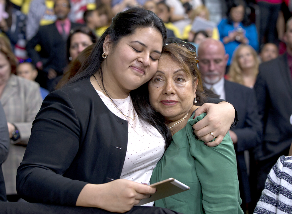 Una peruana es líder en campaña de Hillary Clinton