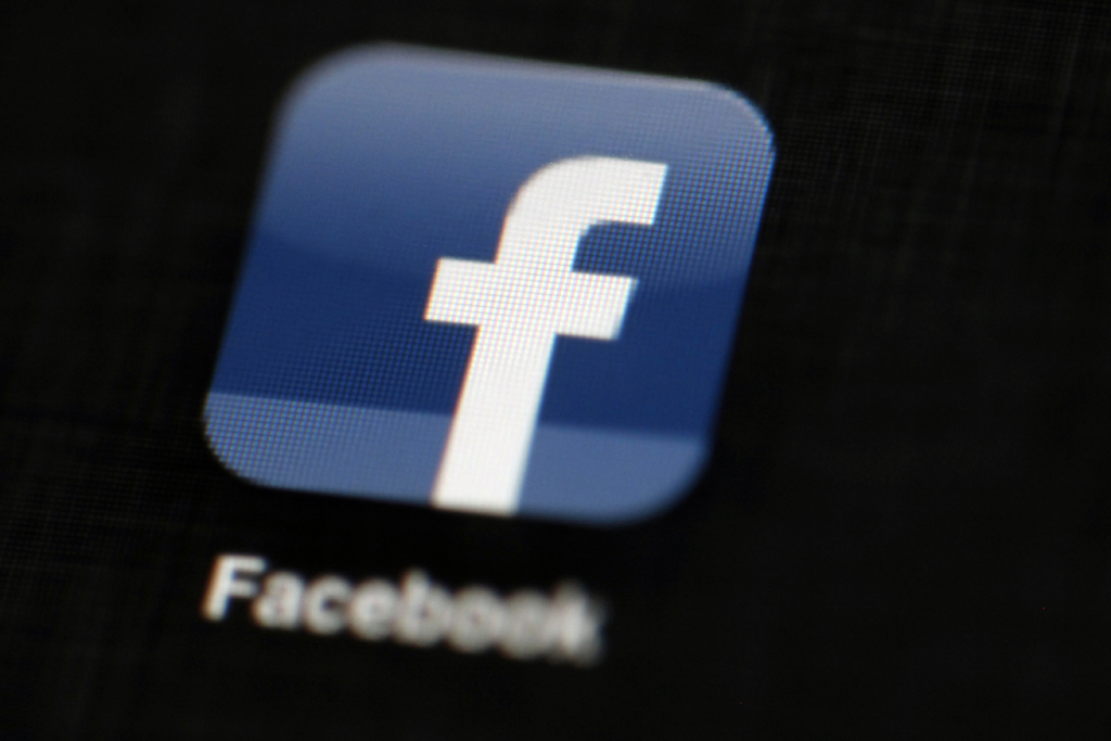 Facebook bloquea bloqueadores de anuncios