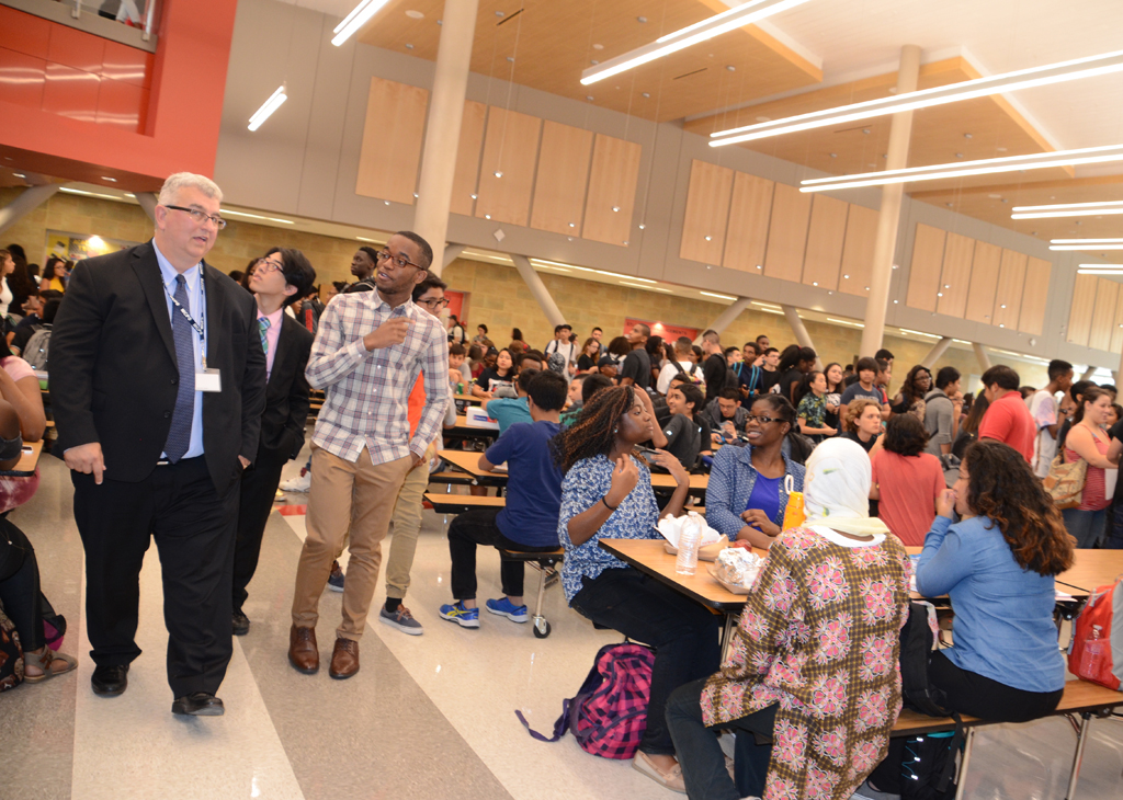 Inicia nuevo año escolar en el Condado de Montgomery