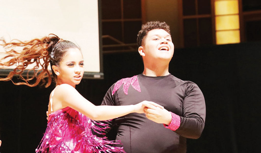 Compiten a ritmo de salsa