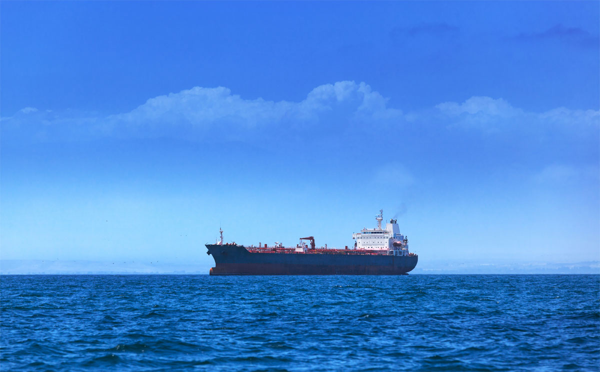 Ordenan expulsión de barco que realiza abortos en Guatemala