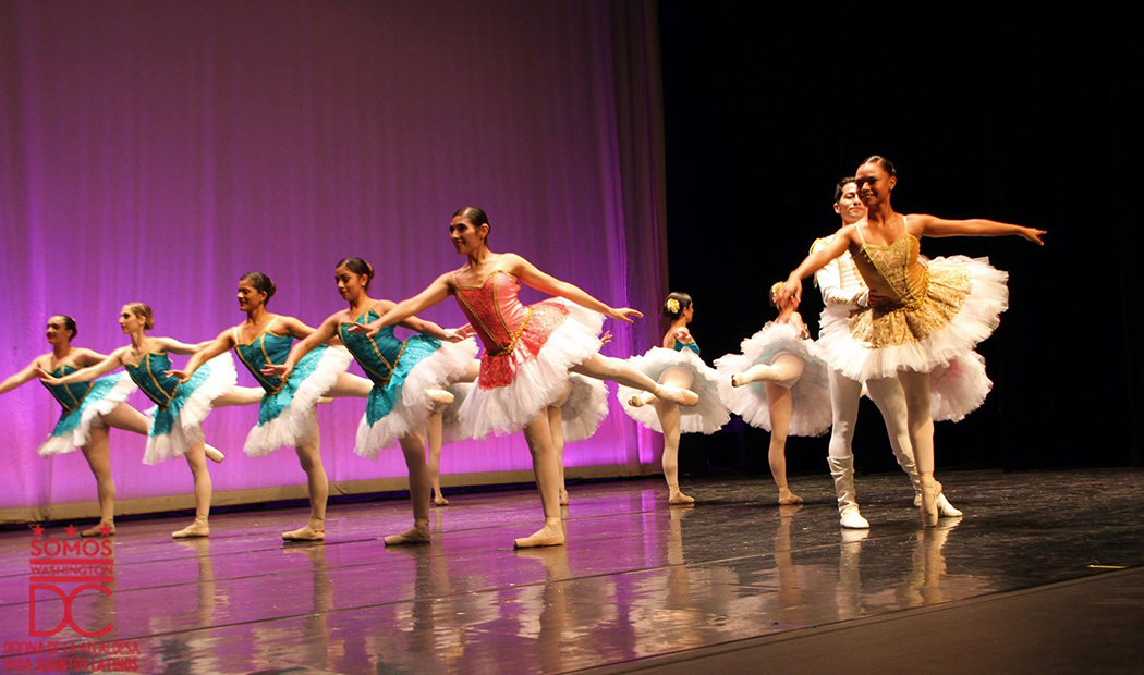 Maravillosa presentación del Ballet de la ciudad de San Salvador