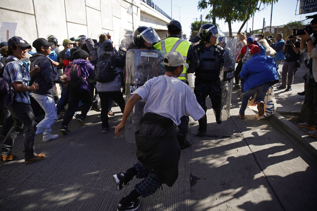 México reforzará seguridad fronteriza por cruce de migrantes