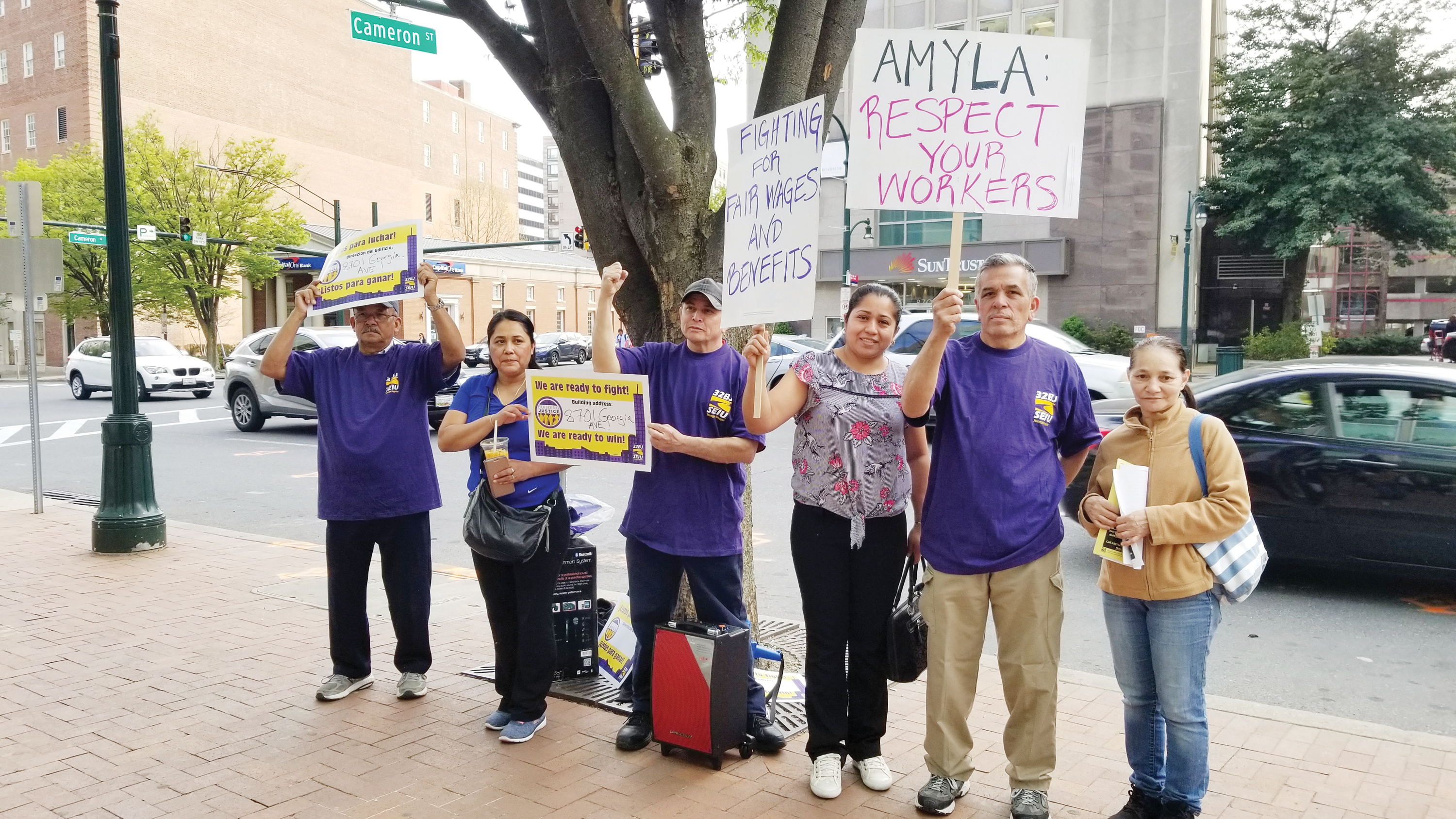 Trabajadores en sindicato protestan en Silver Spring