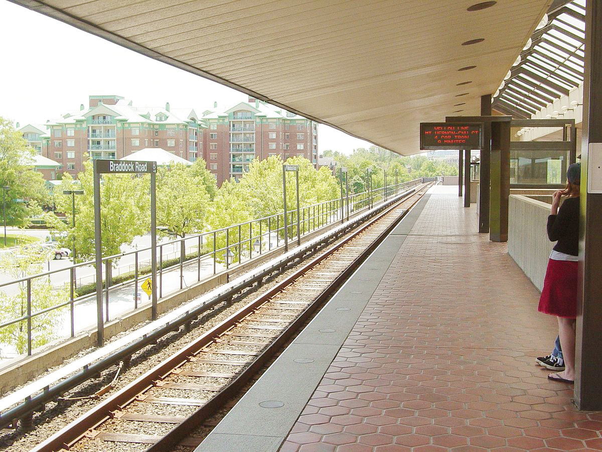 Cierran estaciones de las líneas Azul y Amarilla del Metro