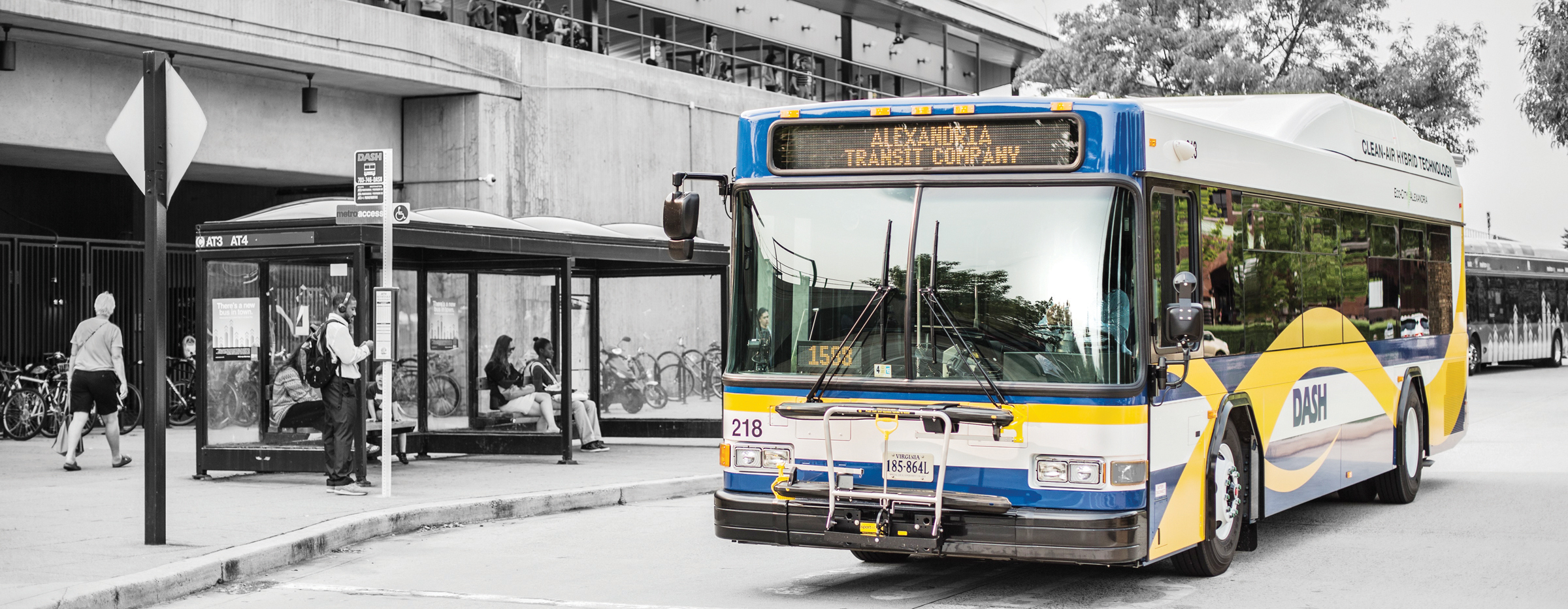 Autobuses gratuitos reemplazan a trenes