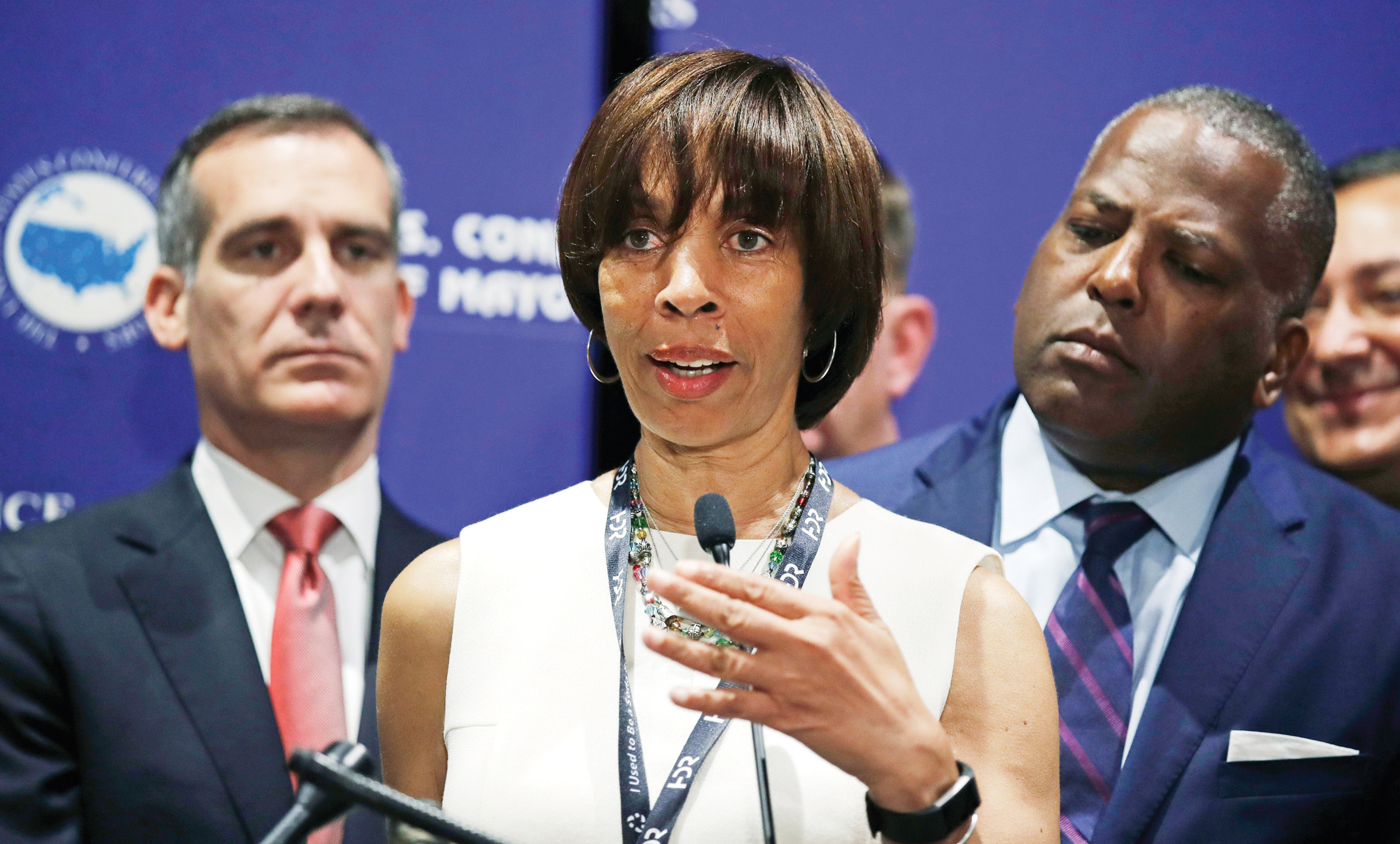 Alcaldesa de Baltimore renuncia a su cargo