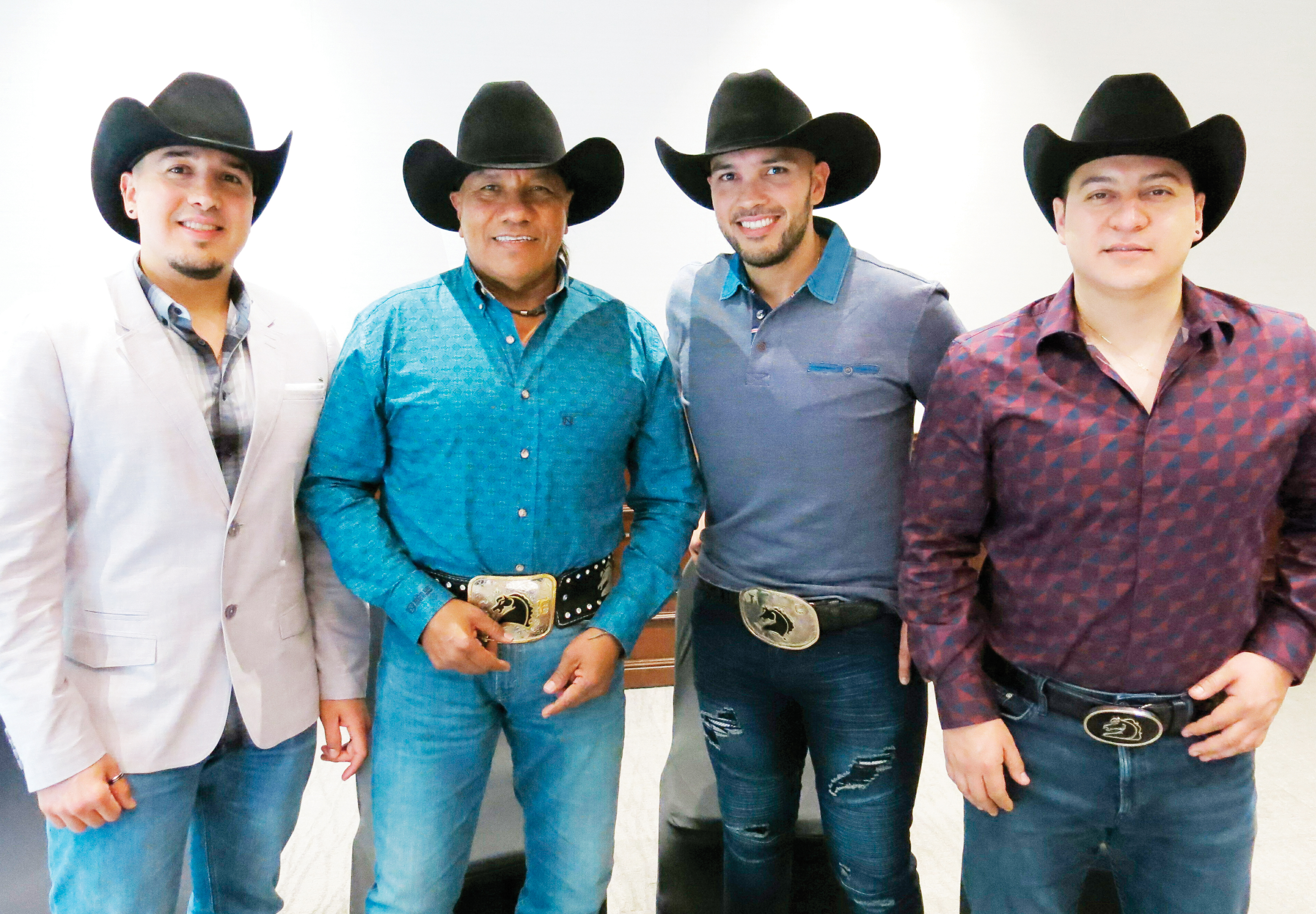 Grupo BRONCO retorna “Por Más”