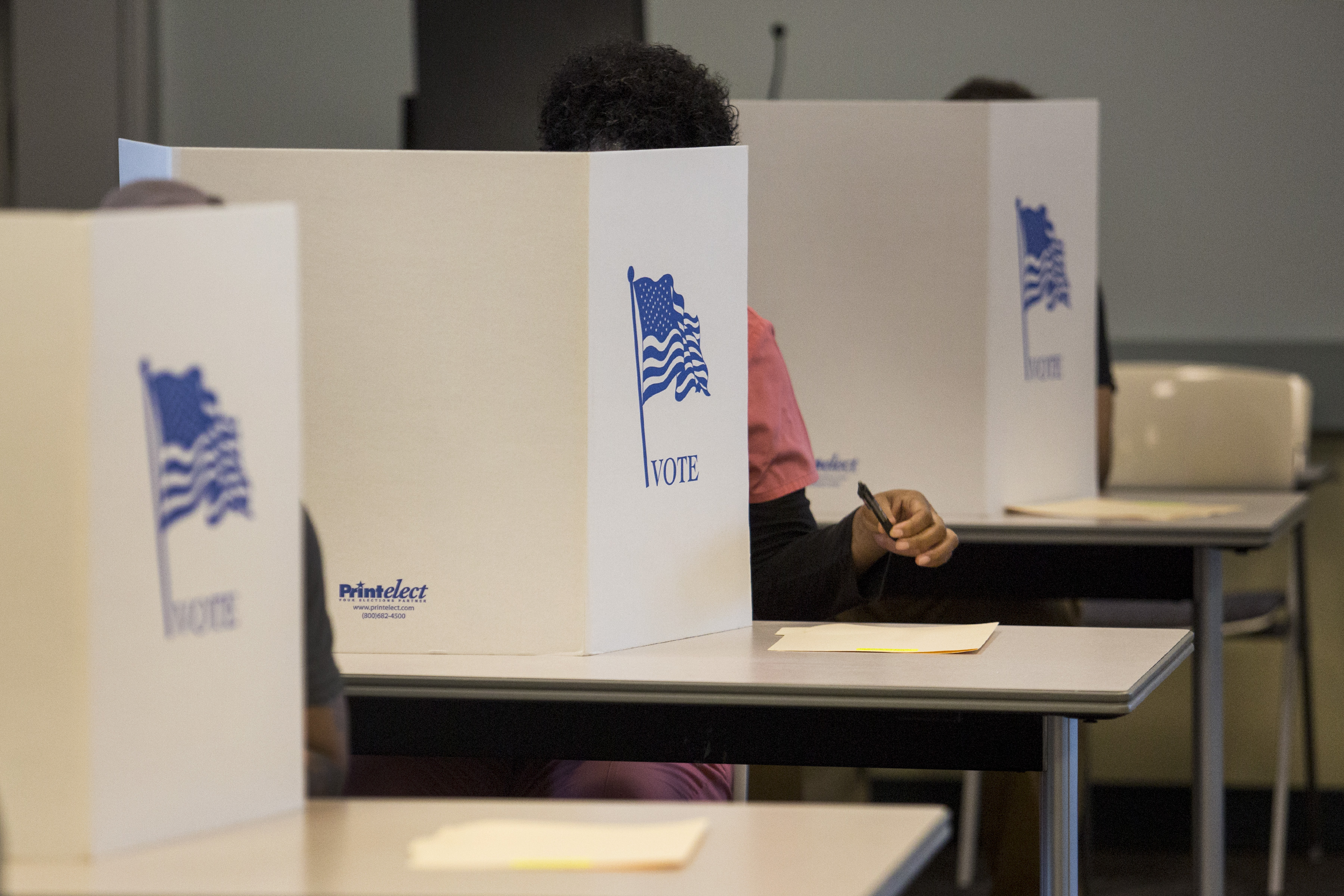 Los demócratas toman el control de legislatura de Virginia