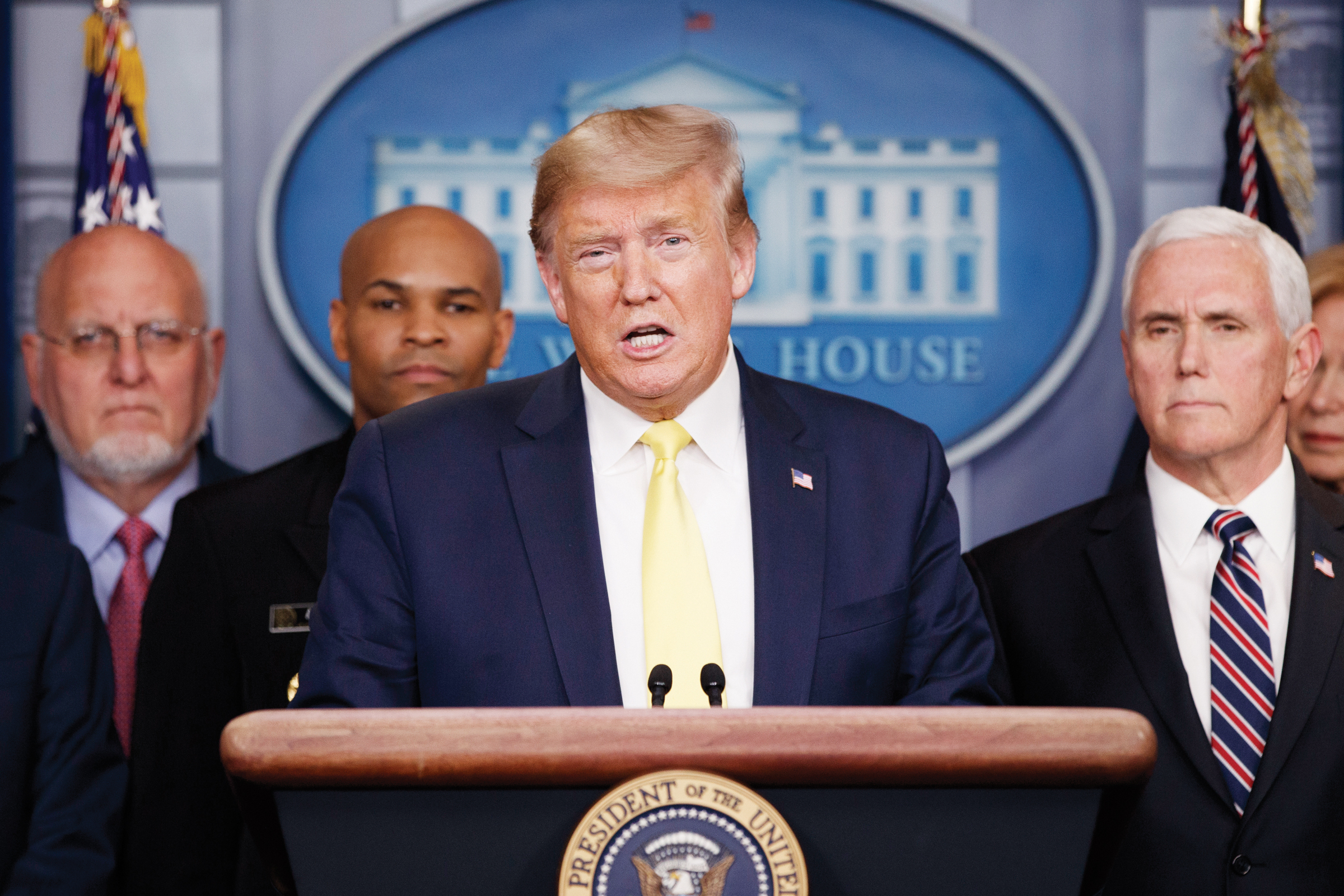 Trump restringe viajes desde Europa