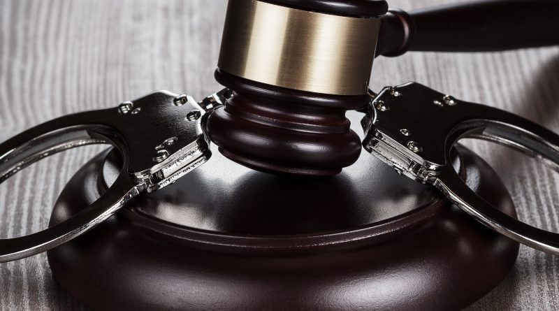 Un hombre se declara culpable de planear un ataque