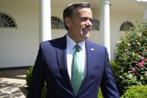 El director de la CIA mantiene una reunión en La Habana