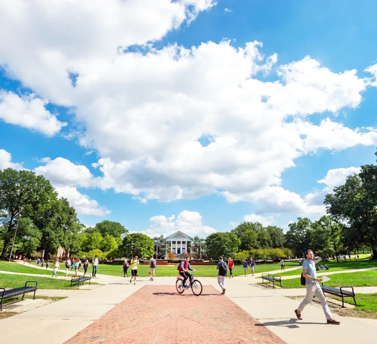 Masivos despidos en la Universidad de Maryland