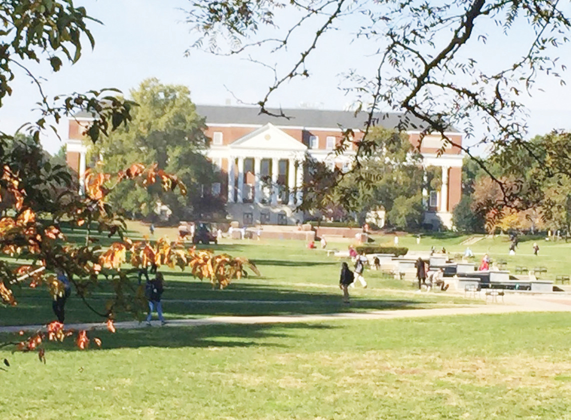 Las tasas de graduación de estudiantes hispanos y multilingües en Maryland disminuyeron debido a las acciones de ICE