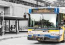 Un conductor de autobús se detiene valientemente mientras sufre un ataque cardíaco mortal