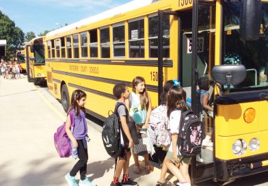 Niños con discapacidades son agredidos por auxiliar de autobús escolar