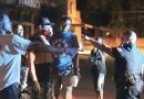 Manifestantes piden regreso de hombre deportado frente a embajada de El Salvador