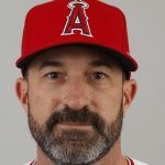 Los ángeles suspenden a Mickey Callaway tras las denuncias de comportamiento Los ángeles suspenden a Mickey Callaway tras las denuncias de comportamiento