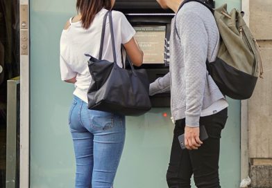 Roban 175.000 dólares de un cajero automático Roban 175.000 dólares de un cajero automático