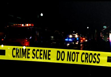 Un policía de Baltimore resultó herido y un pistolero murió durante una llamada de robo