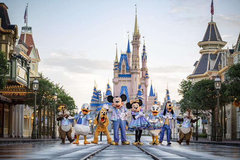 Walt Disney World celebra en grande su 50mo aniversario
