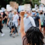 Disturbios frente a la embajada de EEUU en Bogotá en marcha de propalestinos