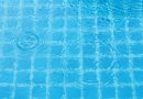 Un adolescente se encuentra en estado crítico tras casi ahogarse en una piscina comunitaria
