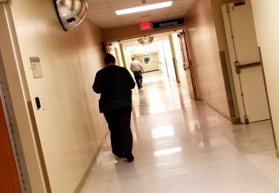 Dieciocho personas hospitalizadas tras accidente de una sala de espera móvil en un aeropuerto Dieciocho personas hospitalizadas tras accidente de una sala de espera móvil en un aeropuerto