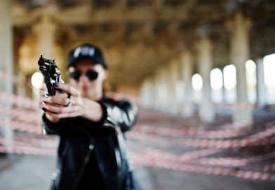 Acusan a profesor de abusar sexualmente de estudiante tras escalar una ventana Acusan a profesor de abusar sexualmente de estudiante tras escalar una ventana