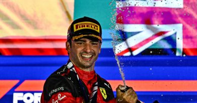 Sainz y su Ferrari  barren con dominio de los Red Bull