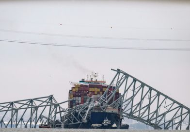 Líderes de Baltimore consideran responsables al propietario y al administrador del barco por colapso mortal del puente