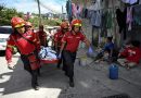 Al menos 55 muertos al caer por un barranco un autobús en Guatemala