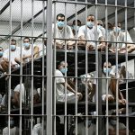 Condenan a pandilleros en El Salvador a penas de hasta mil años de cárcel