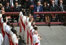 Trump publica una imagen vestido de papá y provoca críticas