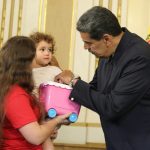 Venezuela repatría a niña separada de sus padres deportados de EEUU Venezuela repatría a niña separada de sus padres deportados de EEUU