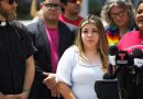Jueces de EEUU ordenan liberar a salvadoreño expulsado y bloquean deportación