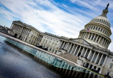 Votan para prohibir los acuerdos locales de cumplimiento de la ley con ICE