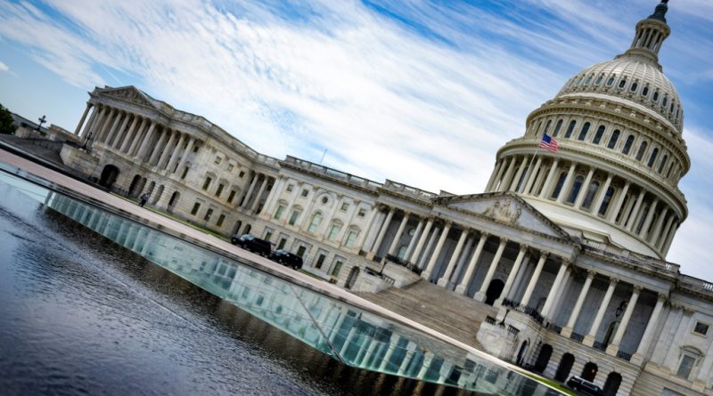 Senado adopta el megaproyecto de ley de presupuestos de Trump