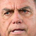 Expresidente Jair Bolsonaro a prisión domiciliaria en Brasil