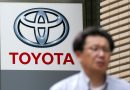 Toyota recorta sus previsiones de beneficios por los aranceles