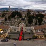 Colombia entierra a presidenciable asesinado sin Petro