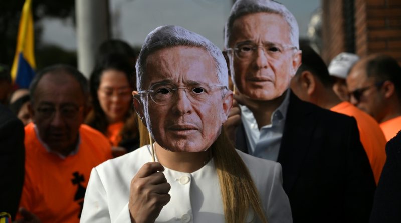 El exabogado de Álvaro Uribe, culpable en un caso ligado a una condena contra el expresidente de Colombia
