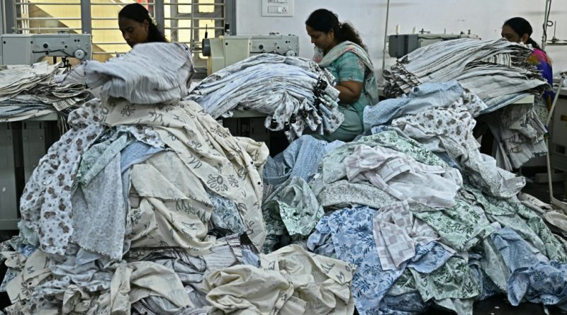 Los aranceles de EEUU a India se duplican al 50% por las compras de petróleo ruso