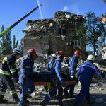 Un ataque masivo ruso deja 21 muertos en Kiev y socava los esfuerzos de paz Un ataque masivo ruso deja 21 muertos en Kiev y socava los esfuerzos de paz