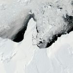 Un iceberg gigante de 39 años se derrite frente a la Antártida Un iceberg gigante de 39 años se derrite frente a la Antártida