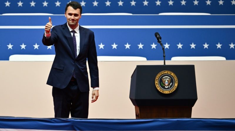 Activista de derecha Charlie Kirk muere tras ser herido de bala