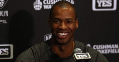 Jason Collins, primer jugador en declararse gay en la NBA, lucha contra tumor cerebral Jason Collins, primer jugador en declararse gay en la NBA, lucha contra tumor cerebral