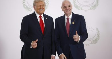 Trump dice que el presidente de FIFA apoyaría trasladar partidos del Mundial Trump dice que el presidente de FIFA apoyaría trasladar partidos del Mundial