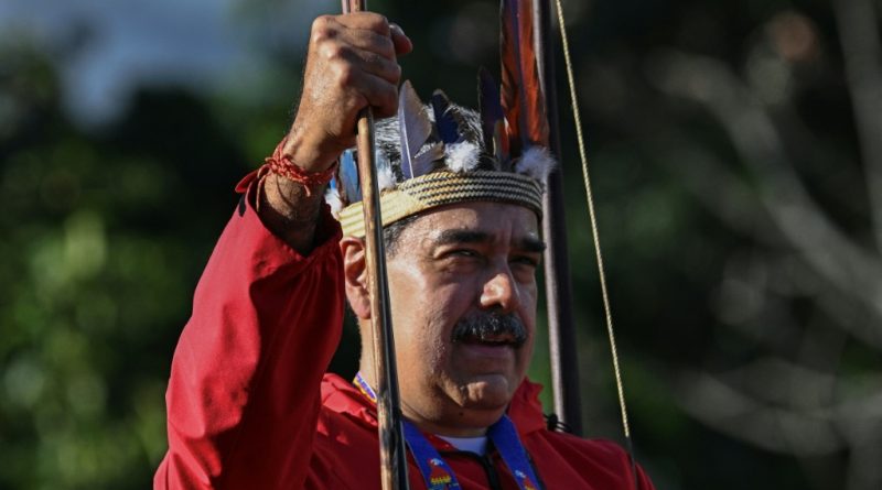 Maduro ordena ejercicios militares en las barriadas más grandes de Venezuela
